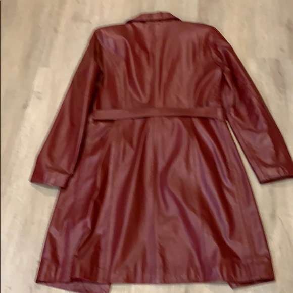 Red genuine leather trench coat - Picture 4 of 4
